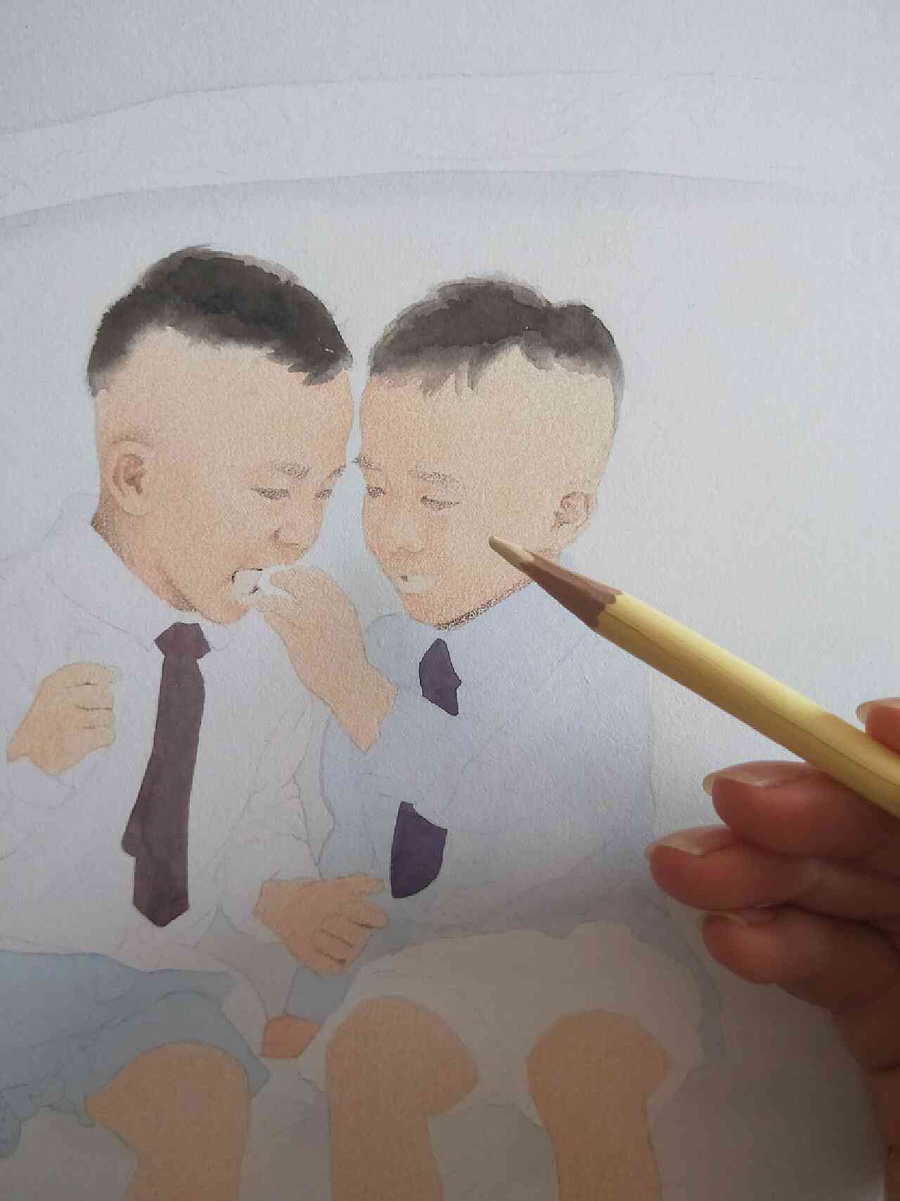 兄弟携手：哥哥指导弟弟共同创作绘画佳作