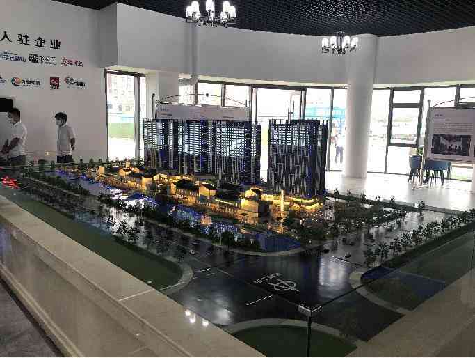'自媒体文章质量与合规性智能检测系统'