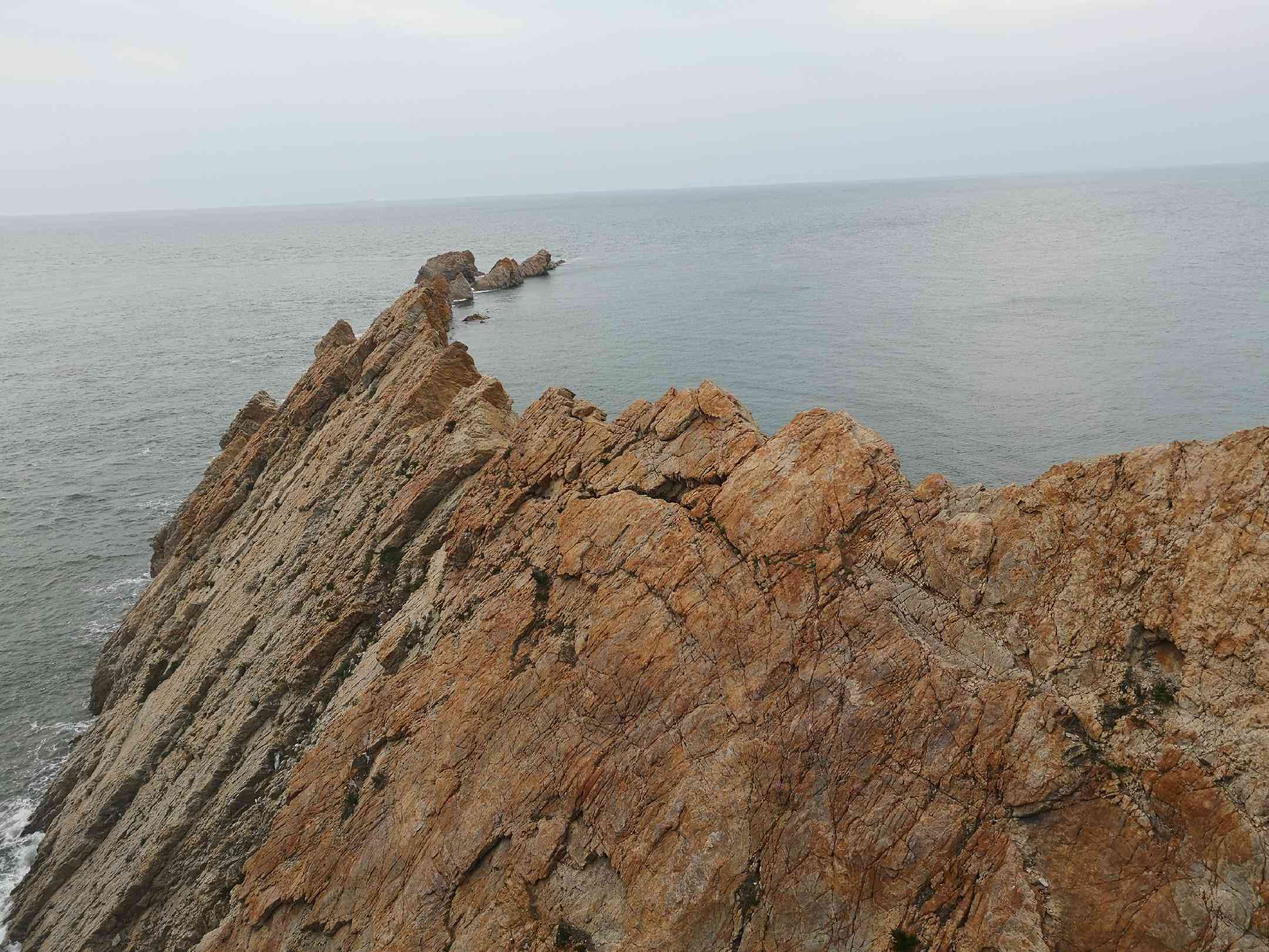 AI绘画海滨风景创意文案撰写指南：涵海边美景、情感表达与绘画技巧全解析