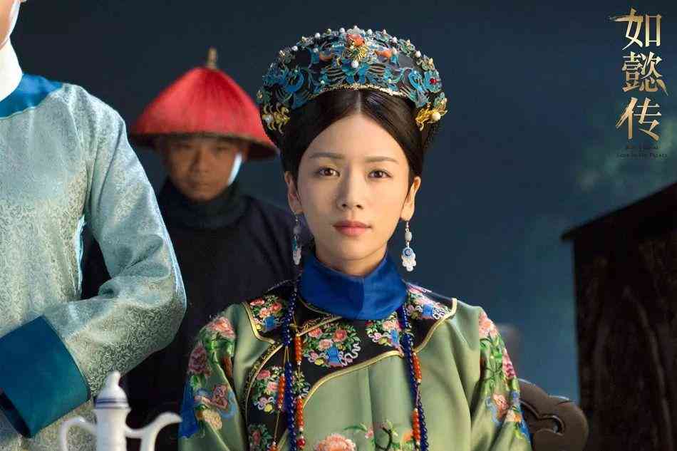 ai对称海报文案怎么做：打造美观且专业的对称布局技巧
