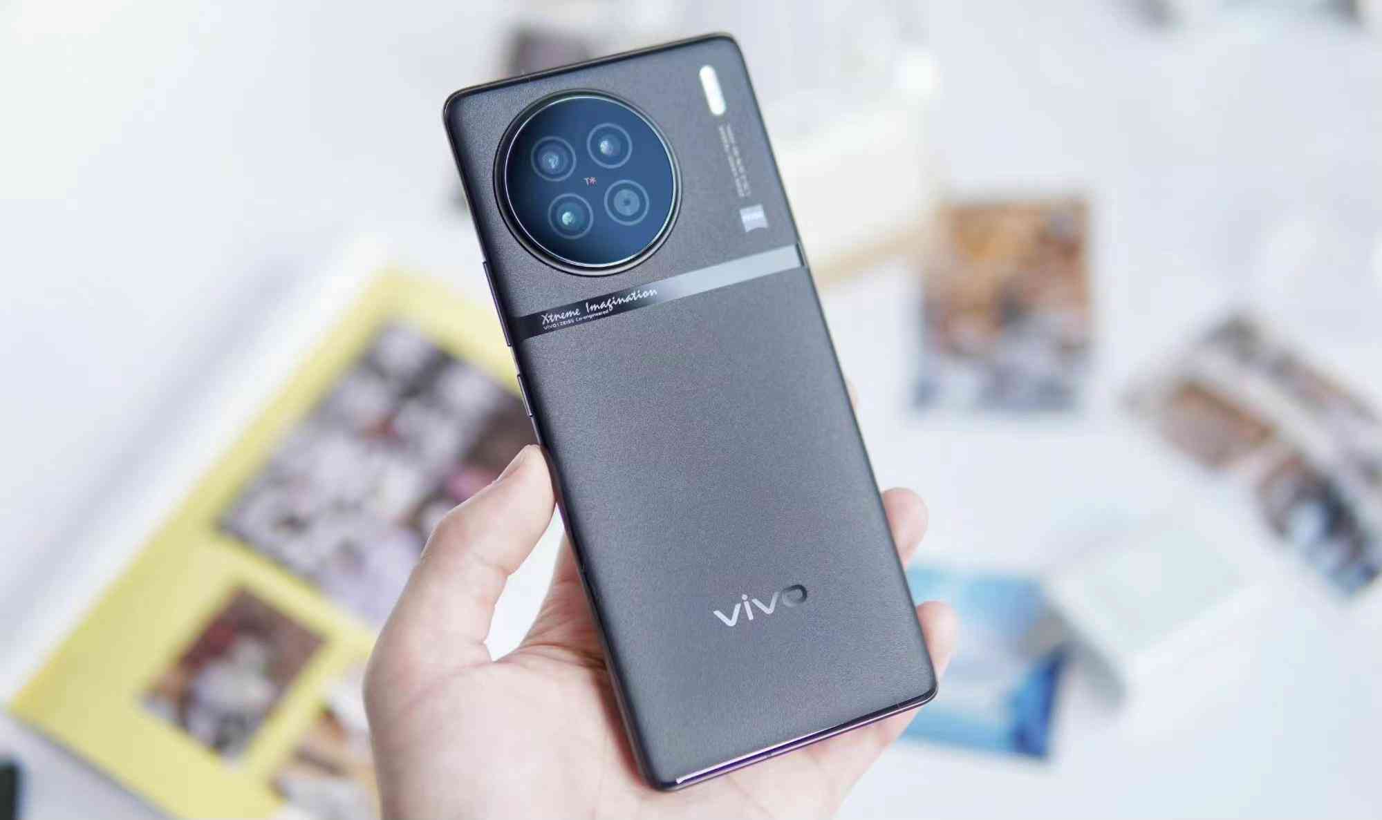 小米14与vivo X100 AI写作能力深度对比：谁在智能创作上更胜一筹？