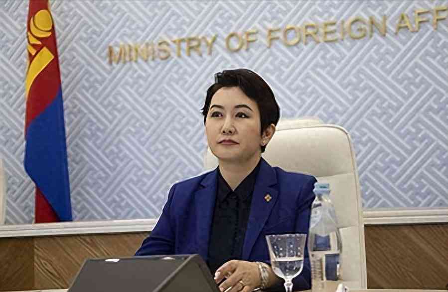 '人工智能文案改写工具评测：哪款AI文案修改软件更胜一筹'