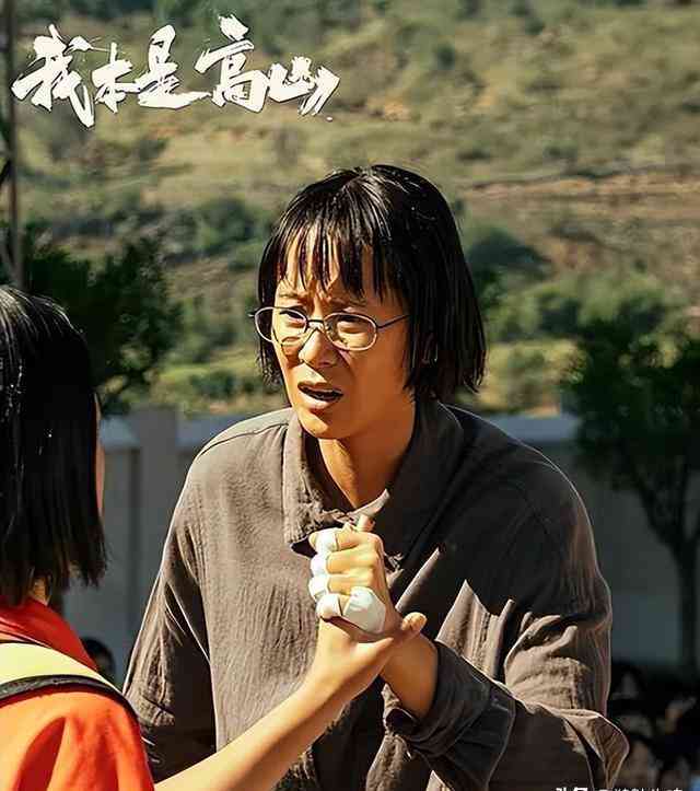 ai写作自动续写软件哪个好：综合对比推荐排行榜