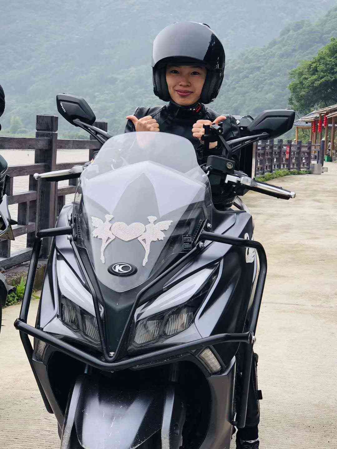 'AI影视解说宝典：智能指南下的精彩剧情剖析'