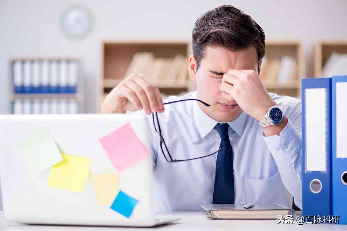 '如何配置AI写作助手实现智能词汇自动提示功能'