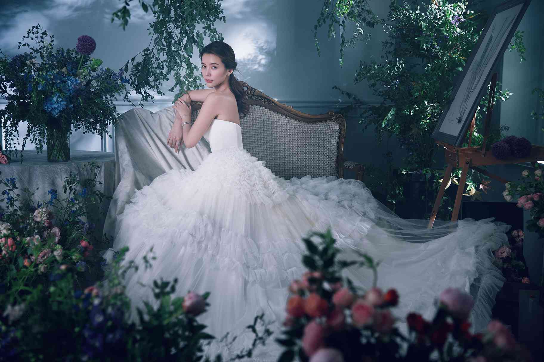 AI赋能，一键生成梦幻婚纱照文案：打造专属您的浪漫婚纱照标题