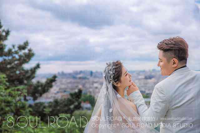 AI赋能，一键生成梦幻婚纱照文案：打造专属您的浪漫婚纱照标题