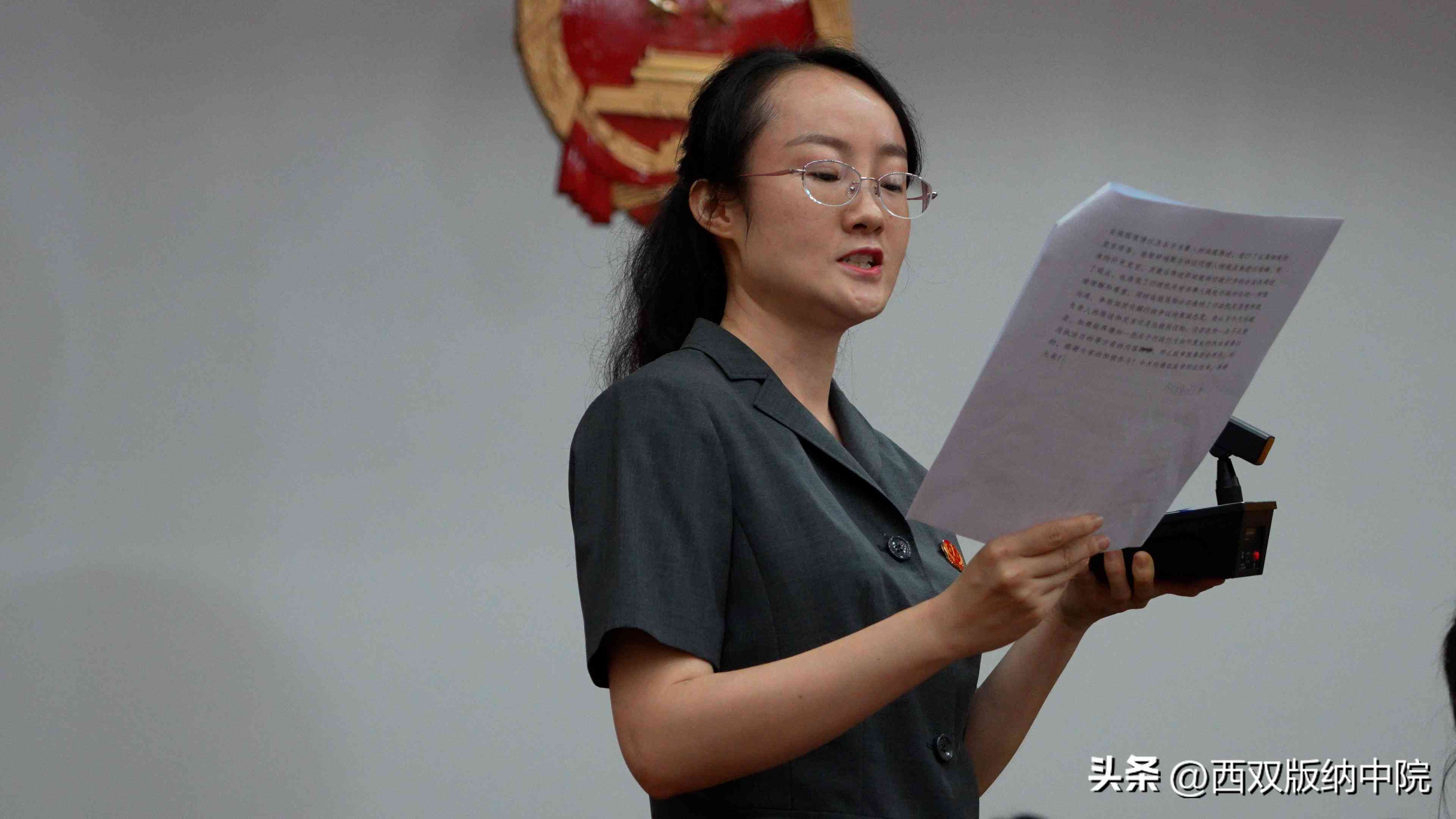AI脚本生成攻略：教你如何高效指令AI编写剧本