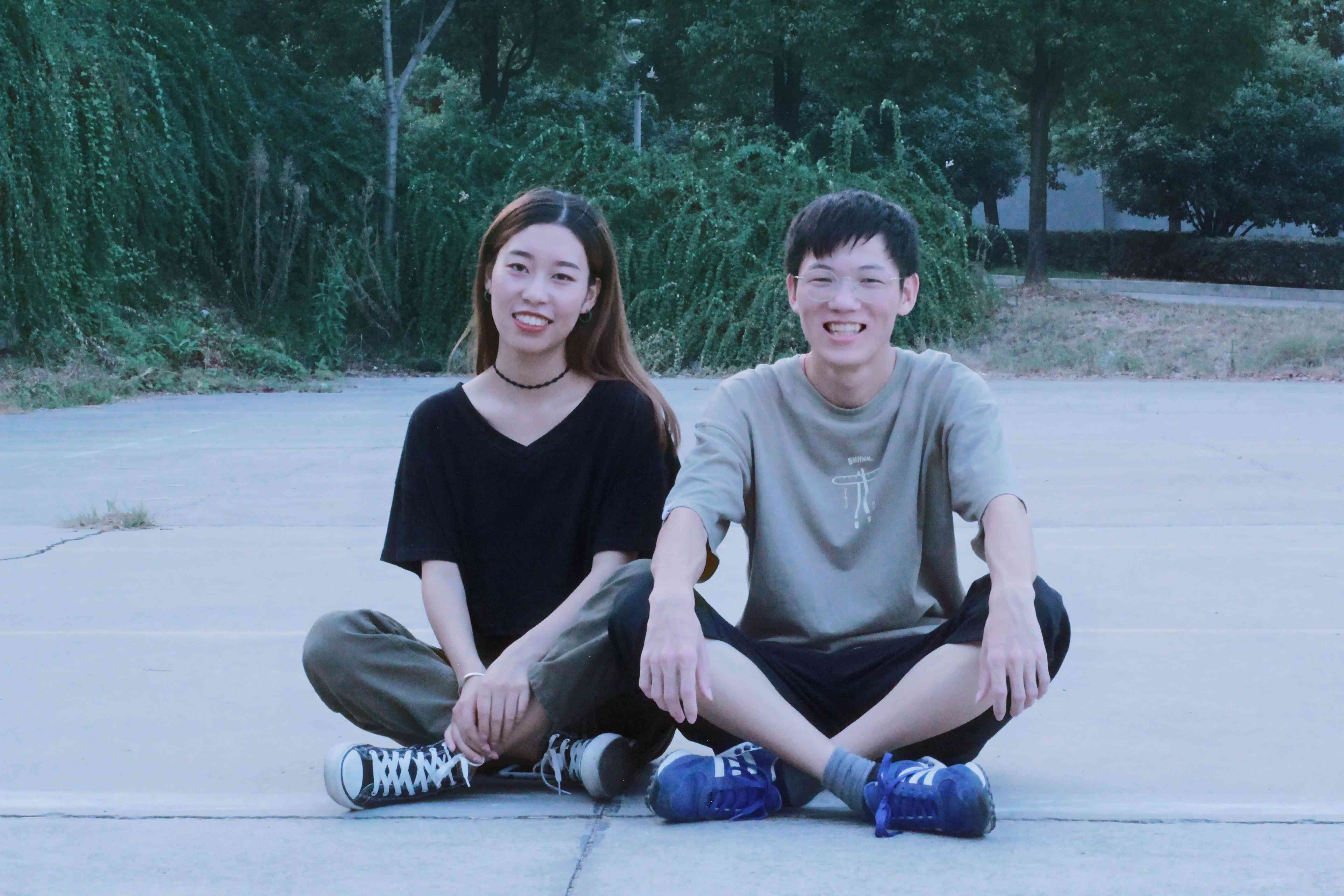 AI动漫特效制作情侣文案攻略：涵创意构思、特效应用与情感表达全解析