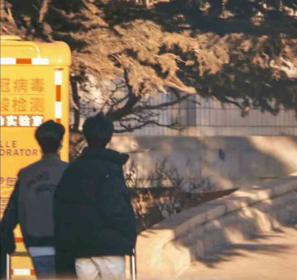 抖音个人照片文案：如何撰写吸引人的文案素材与制作方法