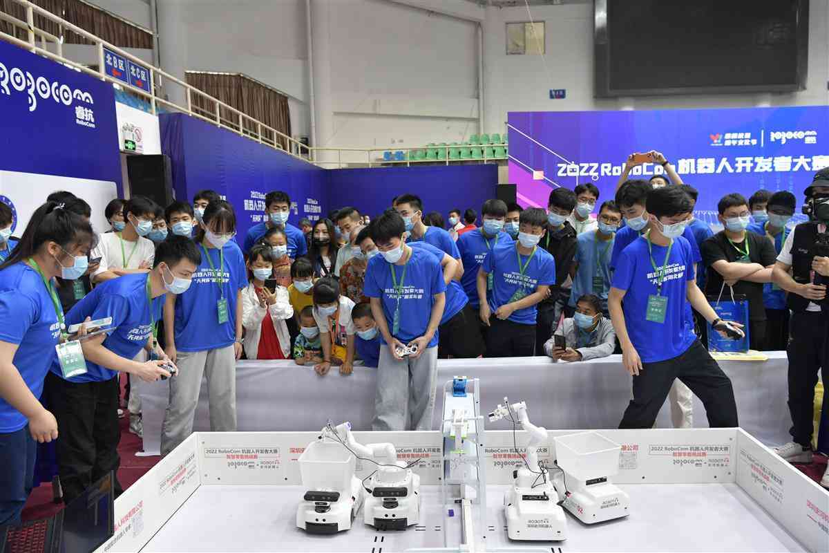 AI创作权与版权归属深度探讨：辩论赛全面解读人工智能创作权益与挑战