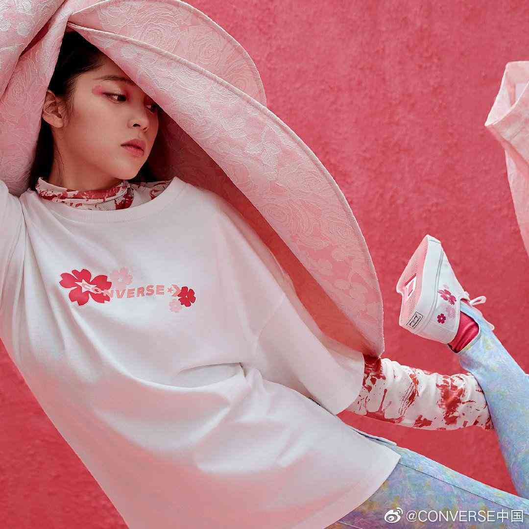 和樱花合照ai的文案怎么写好看：简洁又吸引眼球的拍摄提示