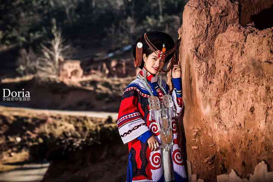 彝族风情：揭秘彝族姑娘的独特魅力与文化传承