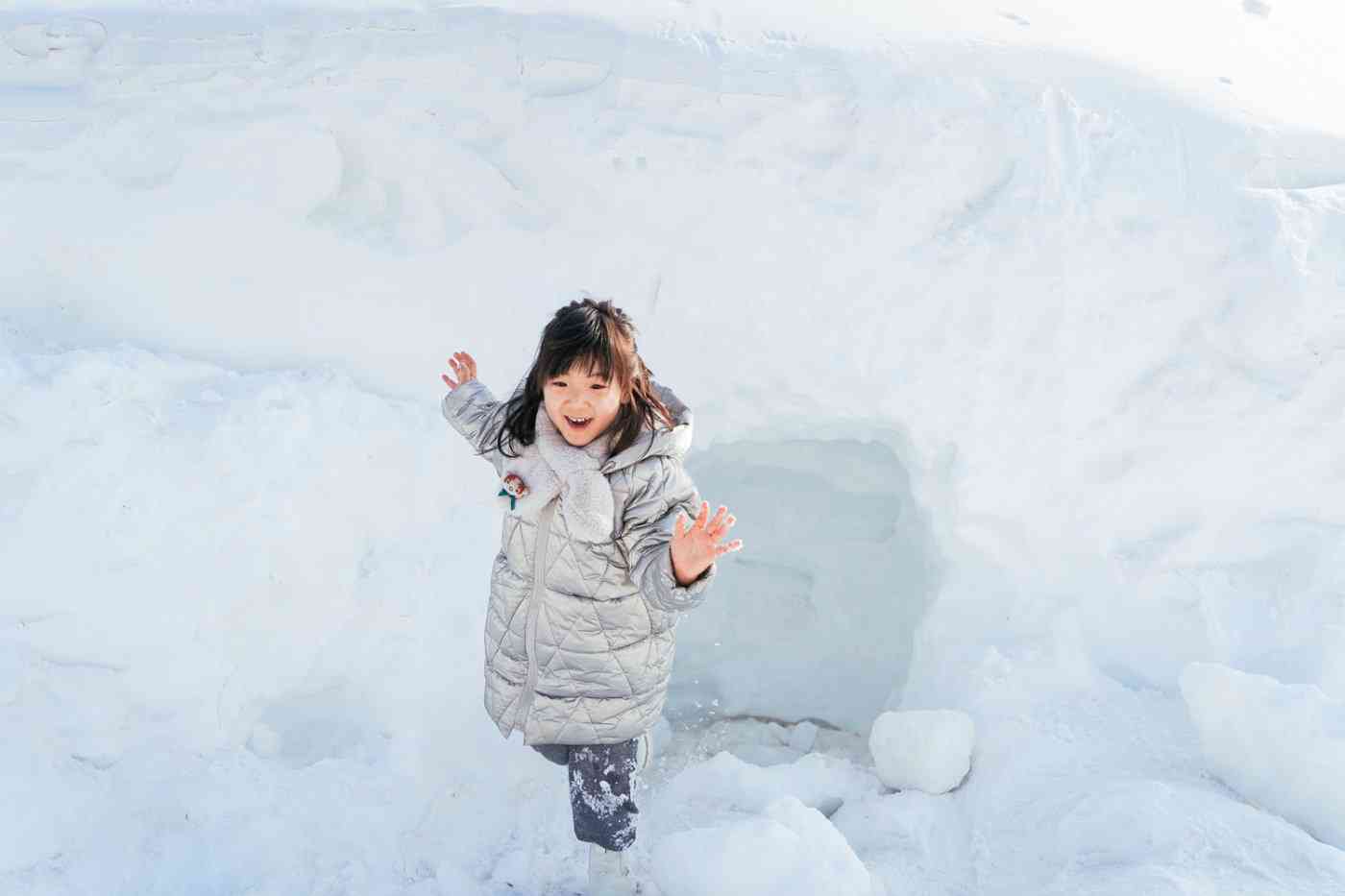 极地魅力：icy小布冰雪探险之旅
