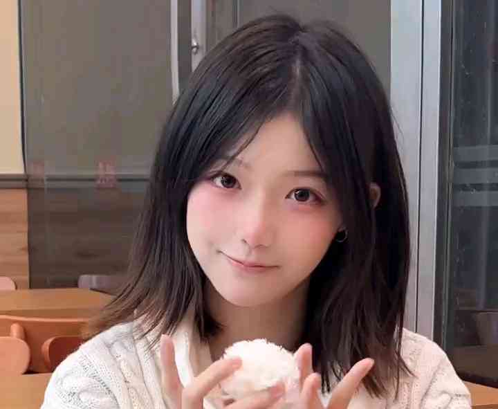 '治愈系伤感文案，AI配音女生演绎，甜美可爱风格呈现'