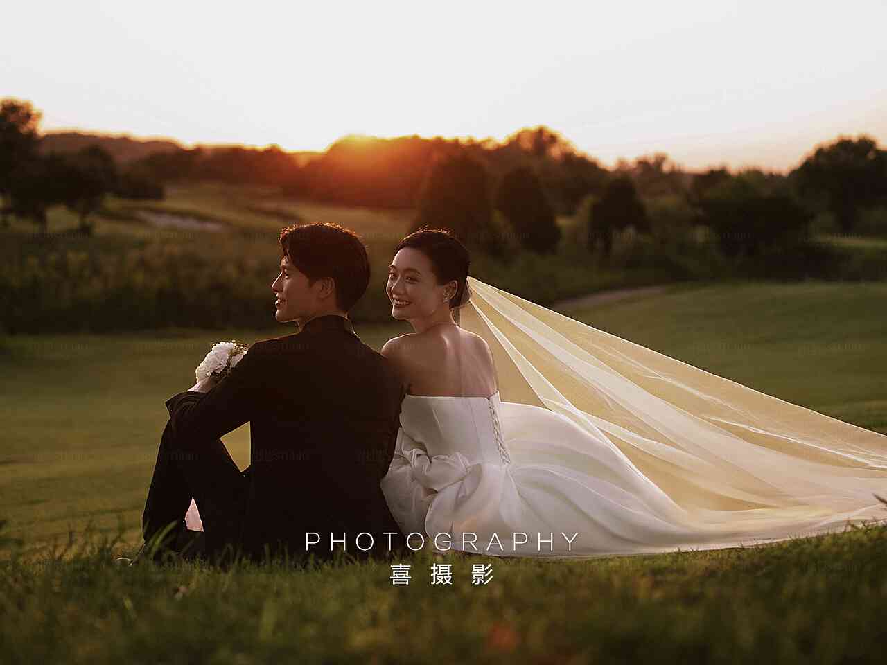 文艺范儿新婚影像：浪漫结婚照片诗意文案搭配