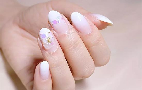 ai渐变美甲文案怎么写好：单色渐变美甲好看文案撰写指南