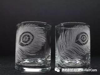 玻璃壳艺术：雕刻与制作艺术字及壳艺术品教程