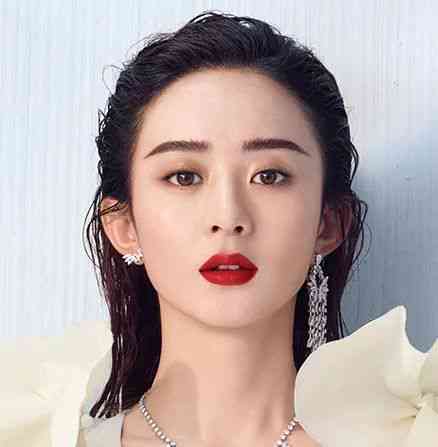 打造高级感妆容，朋友圈吸睛文案必备