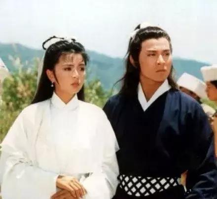 探索热门年特效：一键还原青涩回忆，解锁多款经典变年轻滤镜