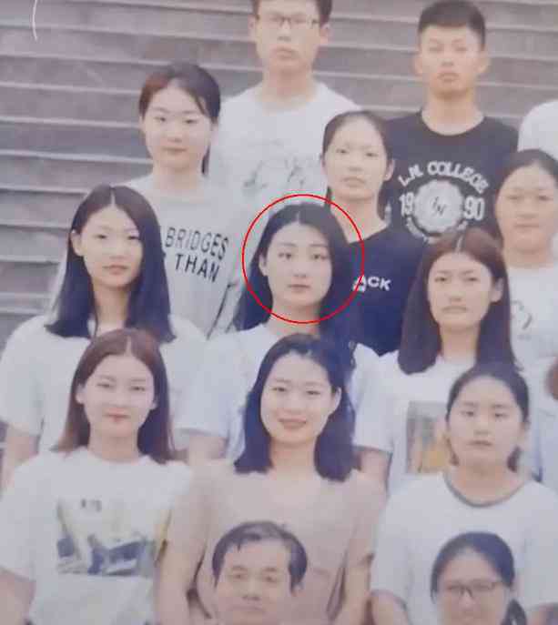 探索热门年特效：一键还原青涩回忆，解锁多款经典变年轻滤镜