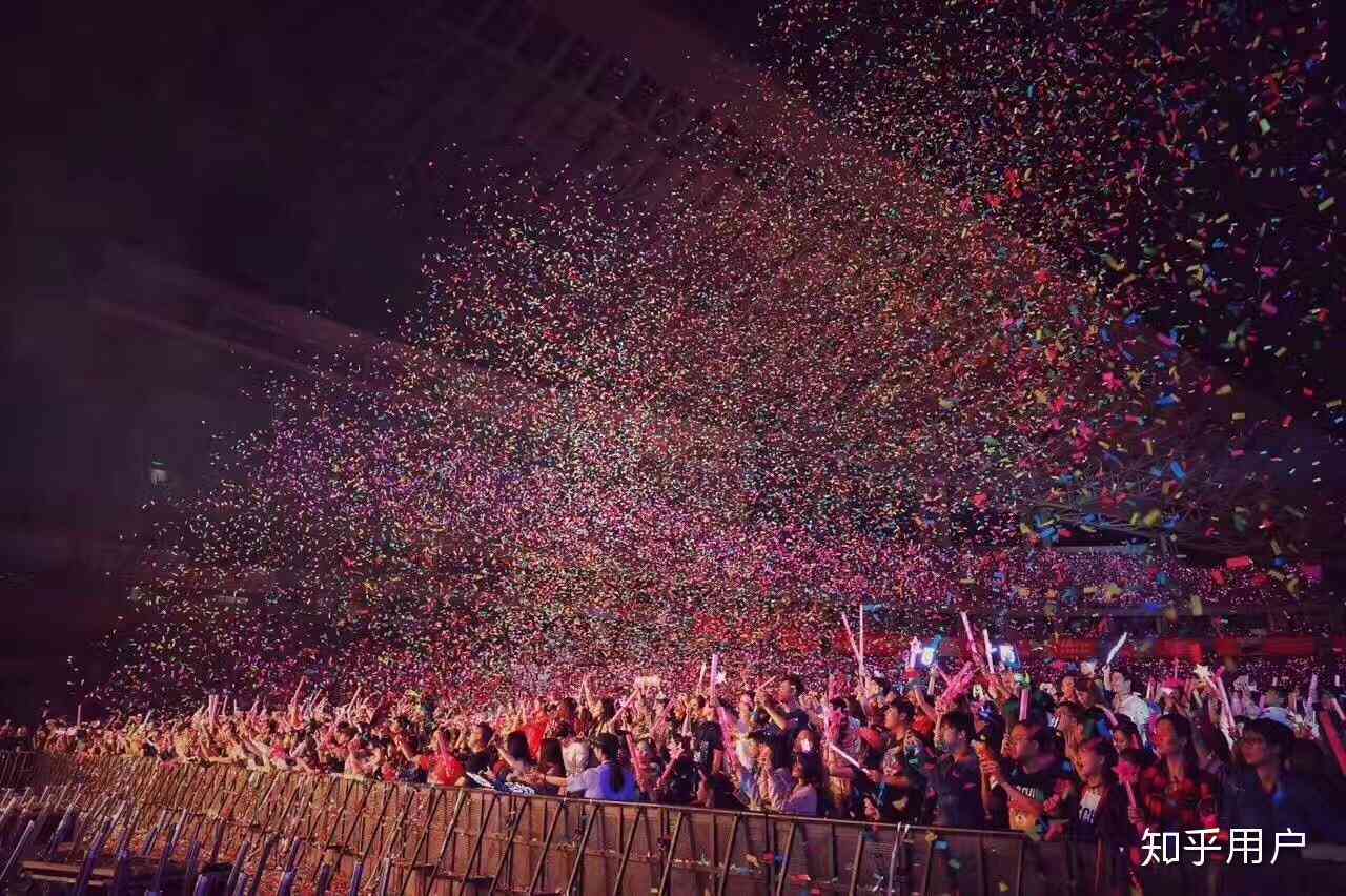 周杰伦演唱会的说说：人海星光点点，文案灵感汇编，朋友圈必备