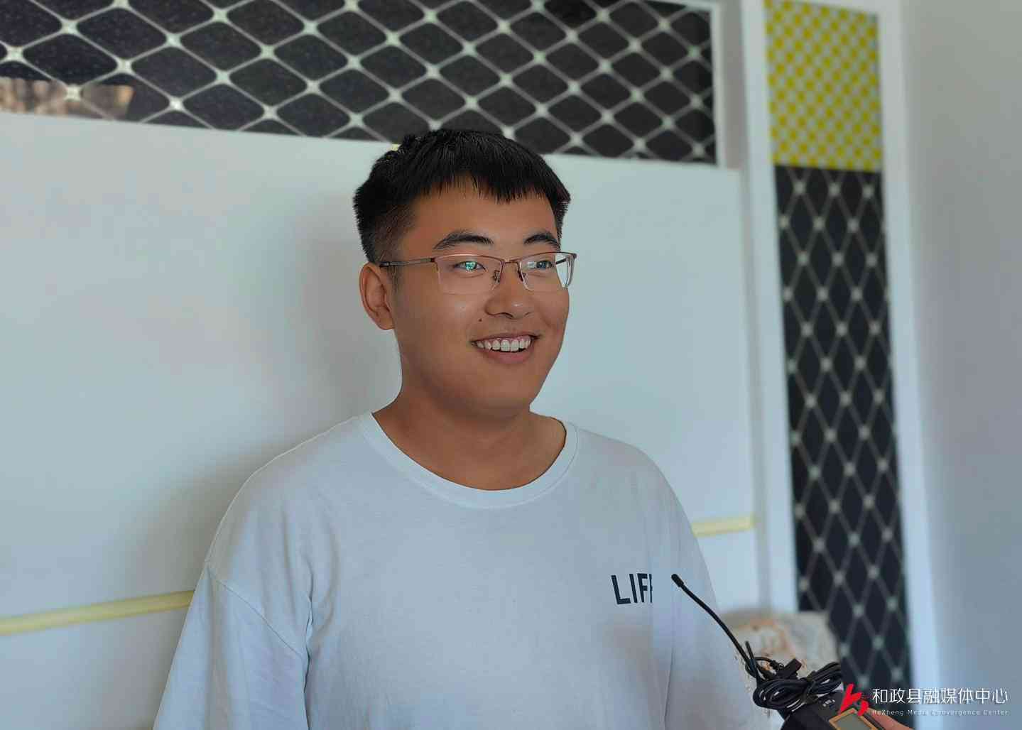 探索暖暖写作AI在论文创作中的应用与优势