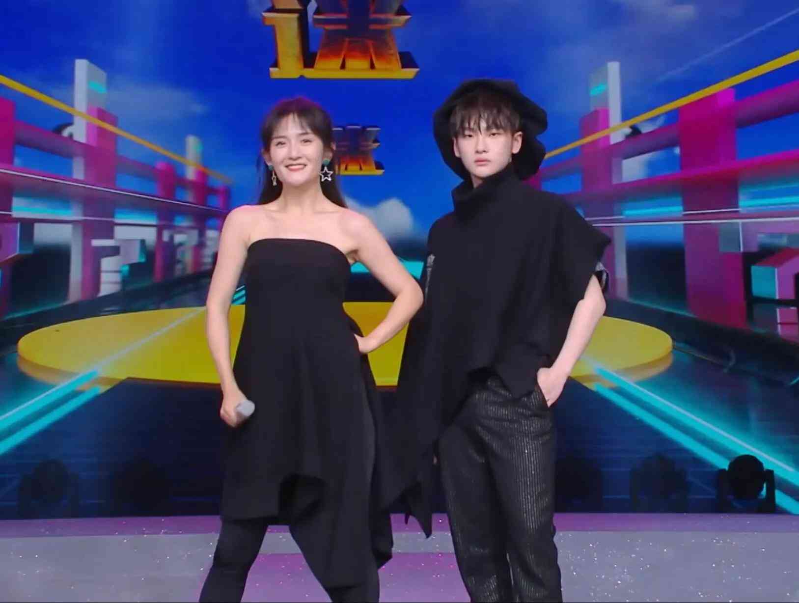 打造环保时风格：AI辅助绿色穿搭文案创作指南