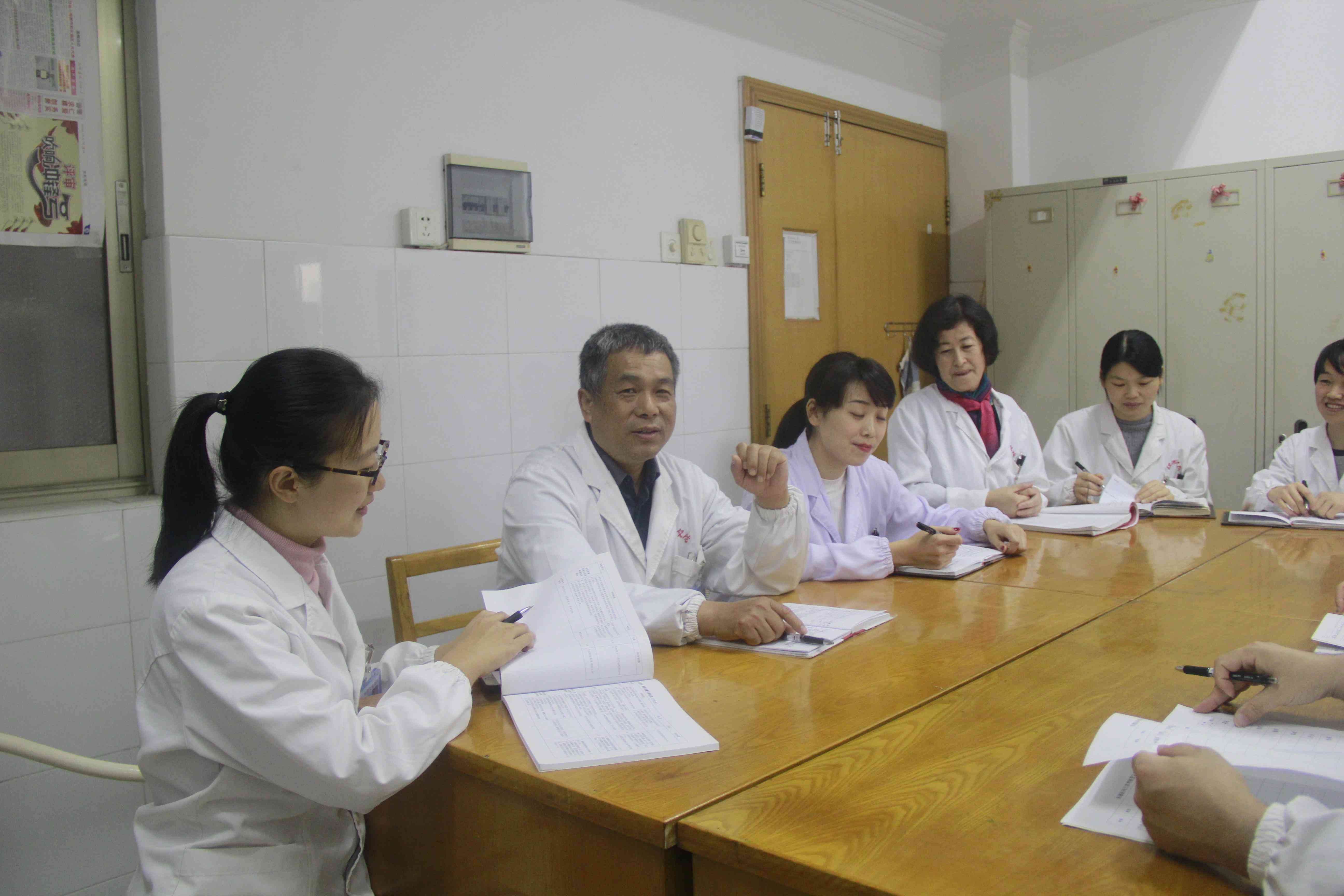 血型报告AI亚型鉴定准确吗_女性鉴定及费用解析