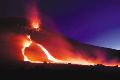 探究火山创作收入骤减之谜：收入为何戛然而止？