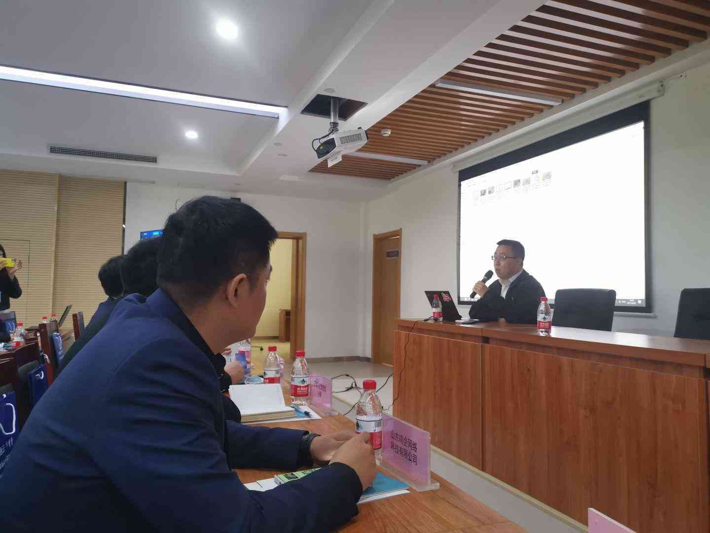 人工智能领域信用风险深度评估与策略研究报告