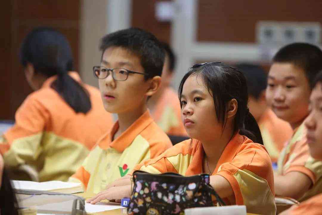 深入探索智慧思维：AI课程精选指南——打造高效学路径