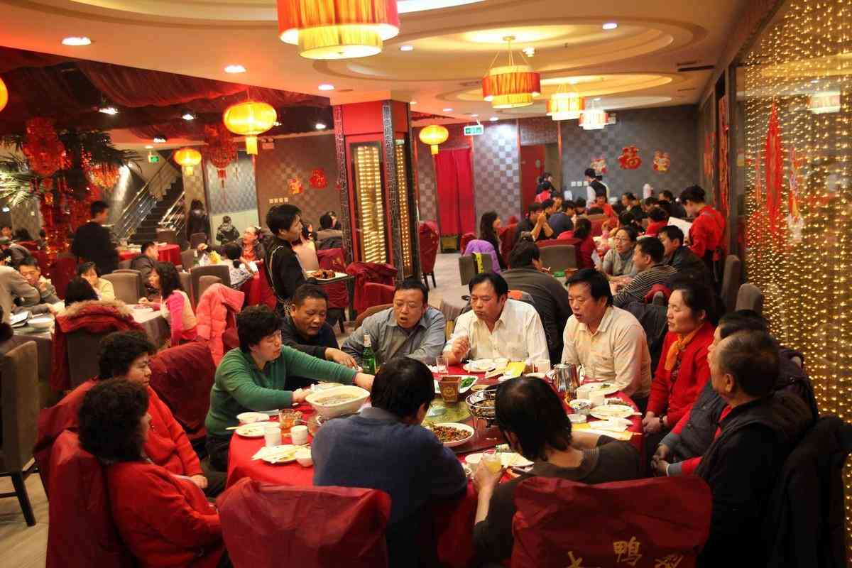 智能AI文案生成工具：一键打造经典营销文案，全面覆多种行业与应用需求