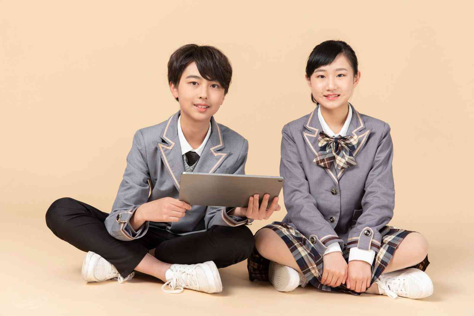 揭秘四级写作与翻译得分技巧：全面分析分数分布与提升策略