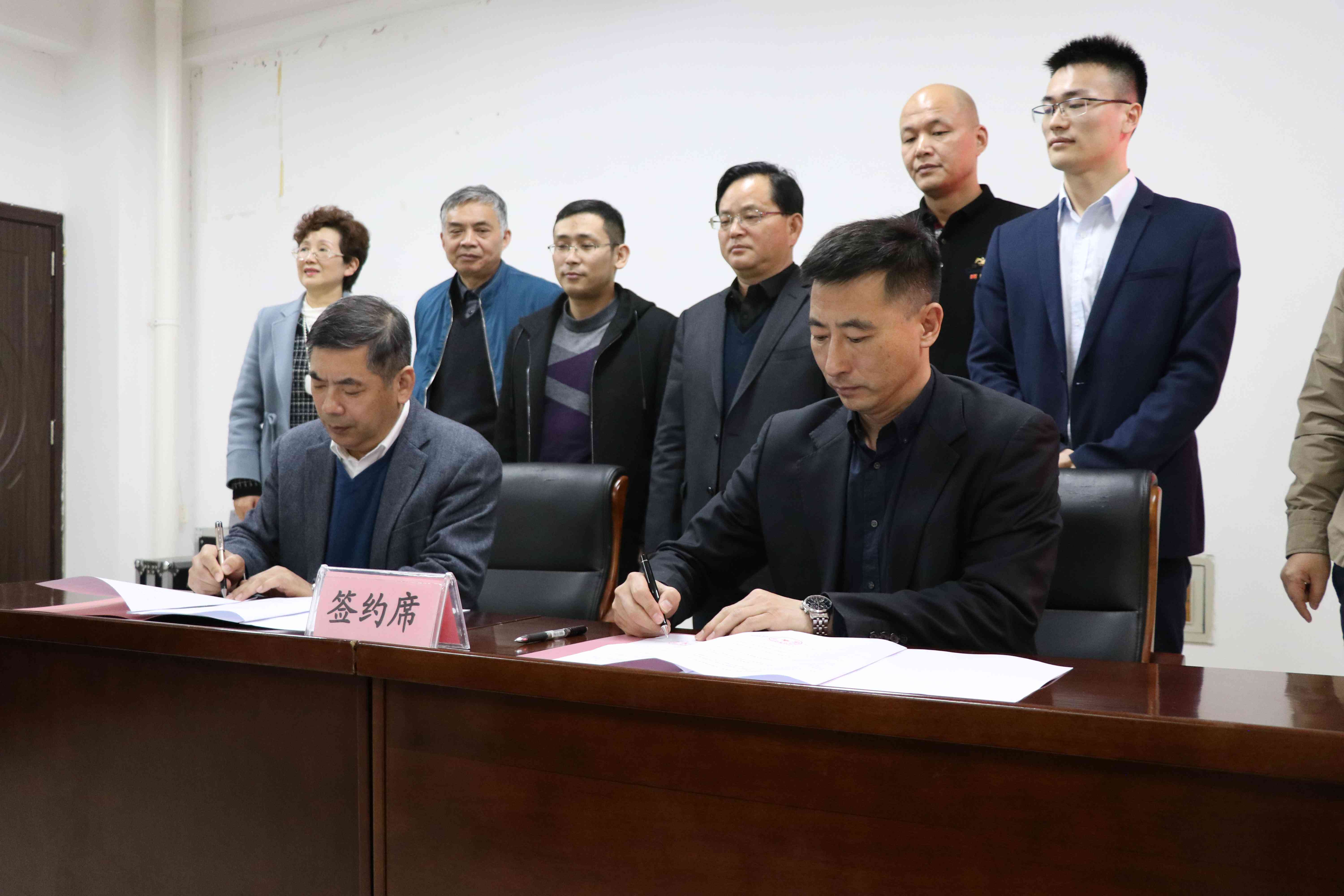 ai创作为什么只能做出来一半脸：揭秘技术限制与优化潜力