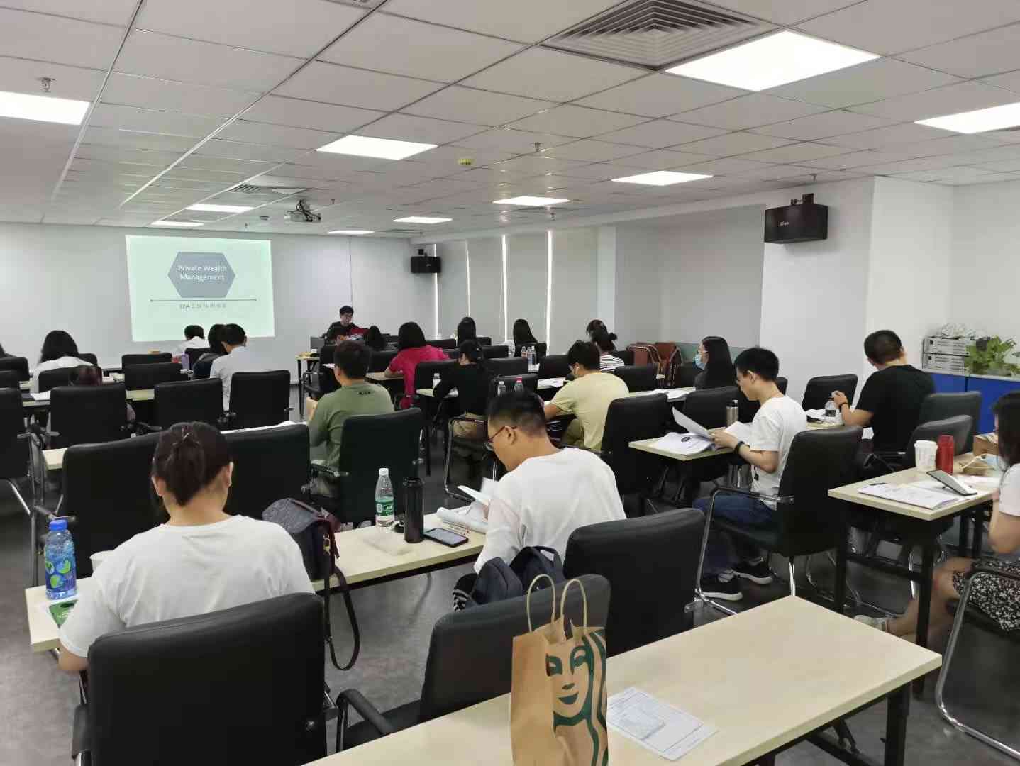 深圳南山ai写作培训班在哪里：报名地点及详细地址
