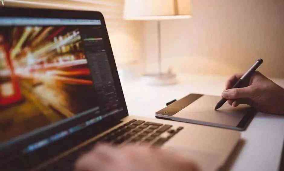 影视文案创作全方位指南：从策划到剧本的实战教程与技巧解析