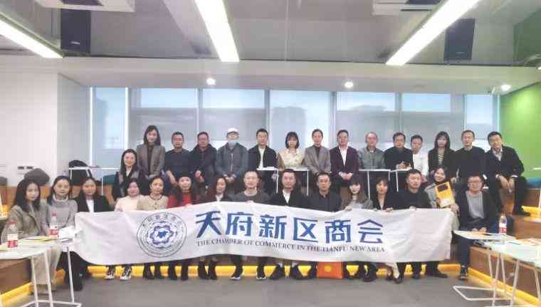 探讨AI技术在创作行业中的应用与影响：机遇与挑战并存