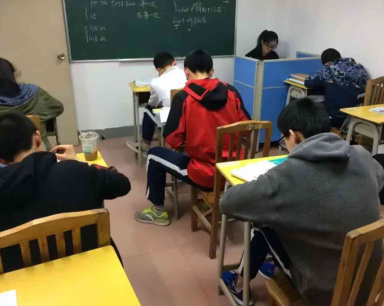ai脚本怎样做