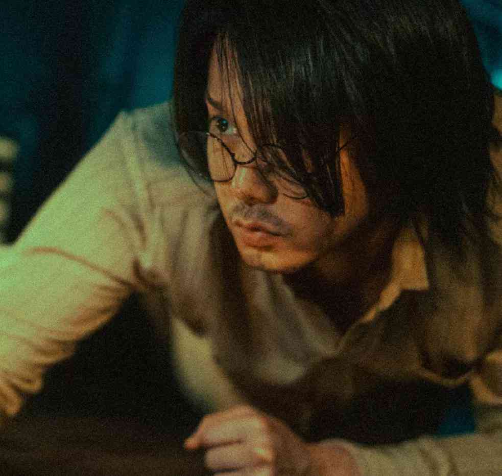 旗袍变身抖音：拍摄技巧、文案撰写及热门BGM推荐