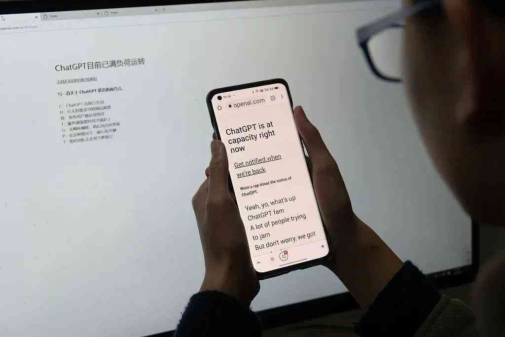 在人工智能时代，写作与绘画：哪个领域更易遭受AI的冲击？