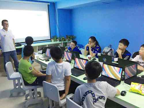 编程未来：深入掌握智能编程课程实战技巧