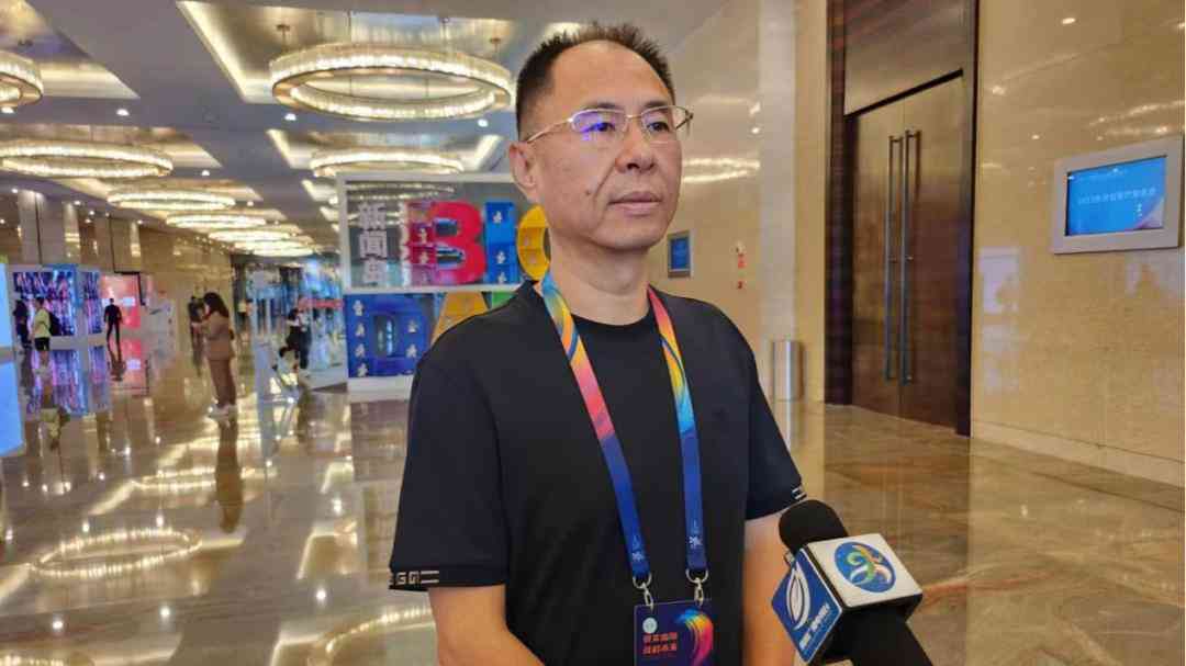 AI创作作品的知识产权归属与保护：涉及版权、专利、商标等多角度解析