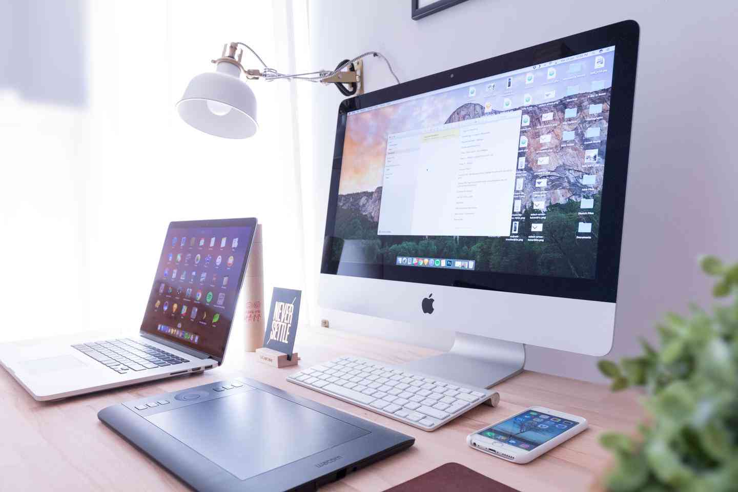 AI写作软件电脑指南：涵安装、使用及常见问题解答