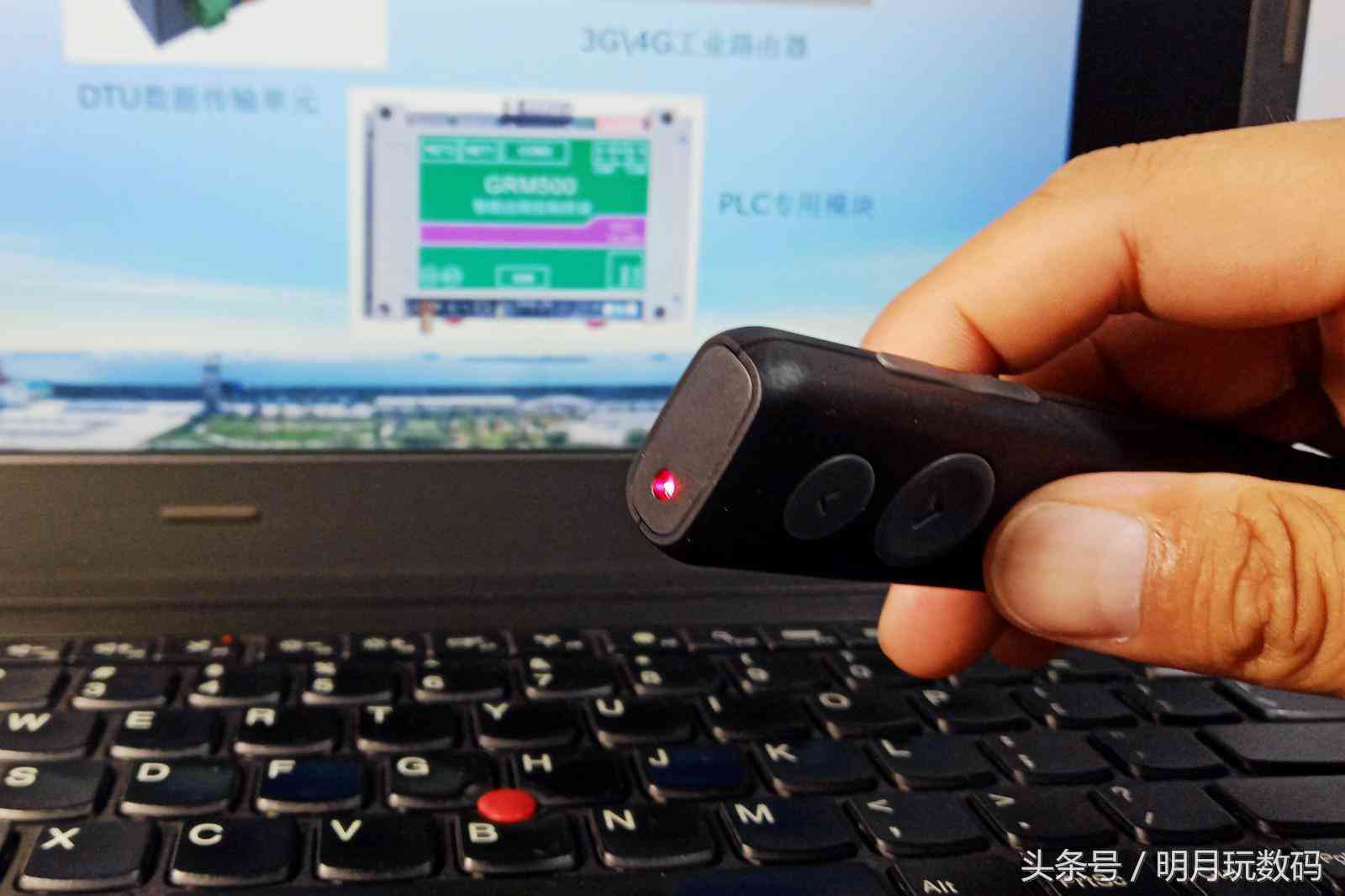 ai写报告助手