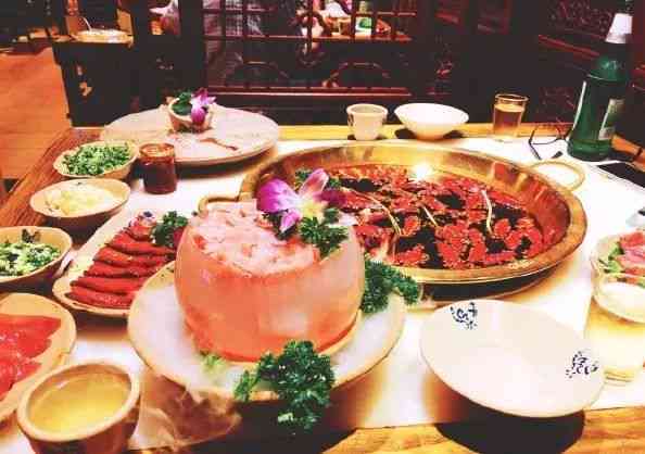 深度探访：本地美食达人带你领略特色餐厅与隐藏美食秘境