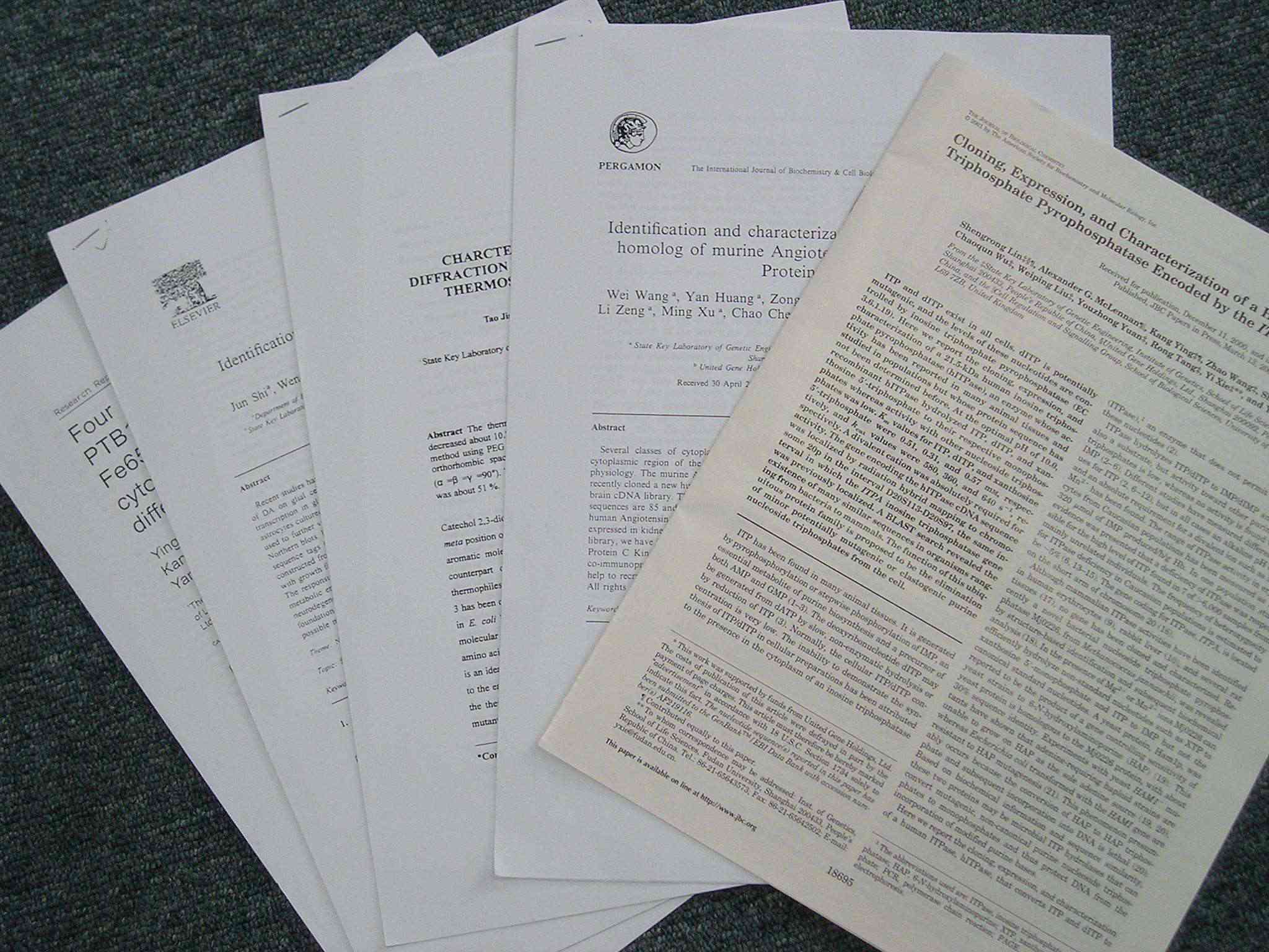 全面解析医学AI智能写作：从病历到科研论文的全方位应用与优势