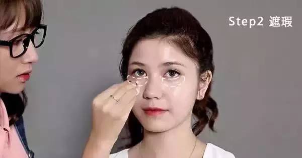 性别转换特效：男孩变女孩全攻略，涵化妆、穿搭、发型与心理适应