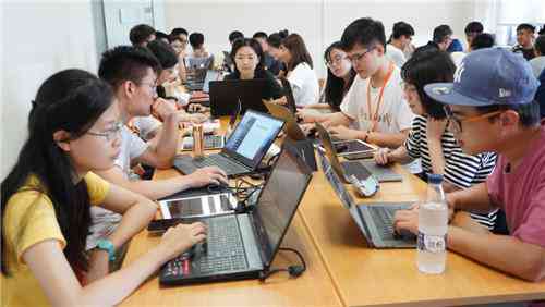 智能AI一键生成完整工作报告及解决方案：涵多场景应用与用户常见需求