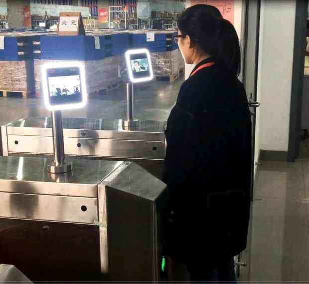《AI领域翘楚对话录：人工智能工程师深度访谈报告模板指南》